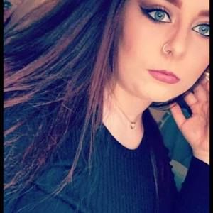 Meet your Posher, Caitlynn